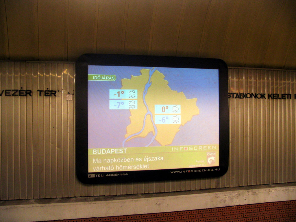 Projekce ve stanici D�li p�lyaudvar (obdoba na�eho SWIFTu)